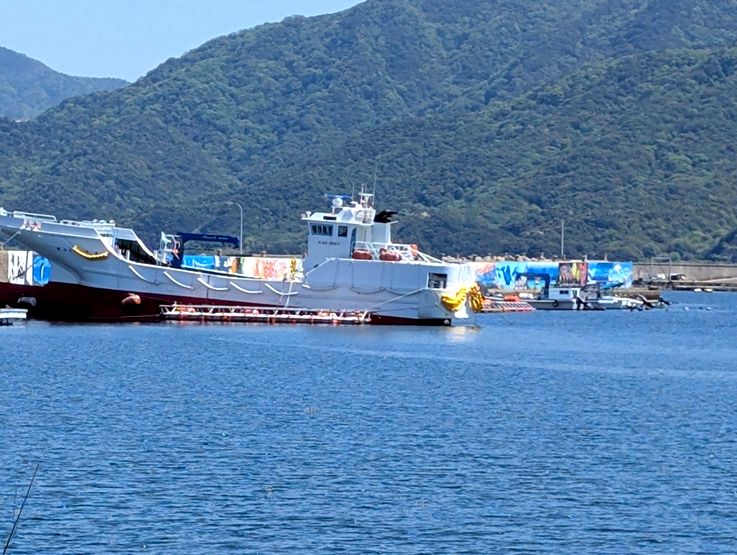 引田港湾岸アートー2025/4...