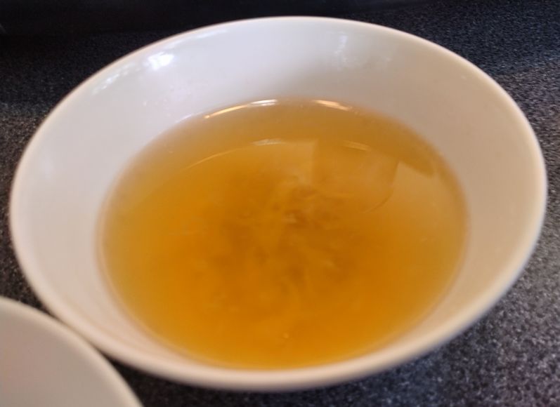 卵スープは2カップになっていま...