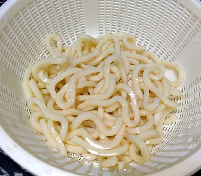 〆におうどんは欠かせないです　...