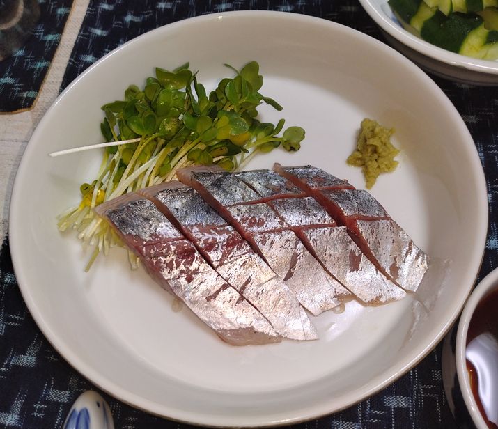 *瀬付つき鯵のお造り 「瀬つき...