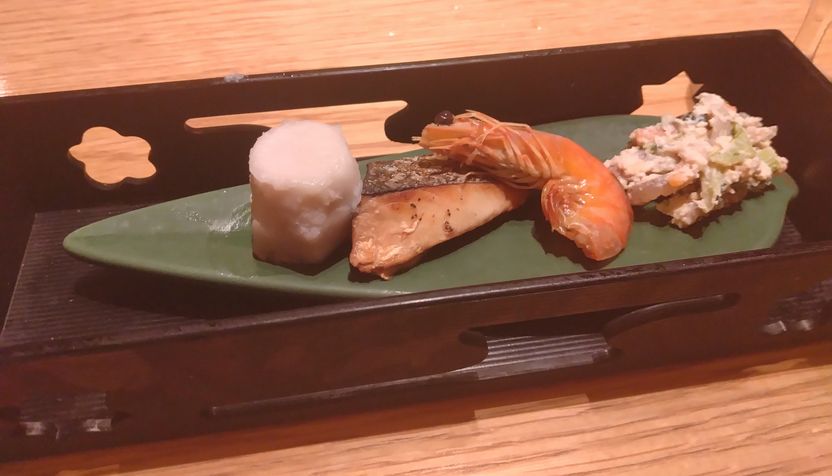 *お通し table char...
