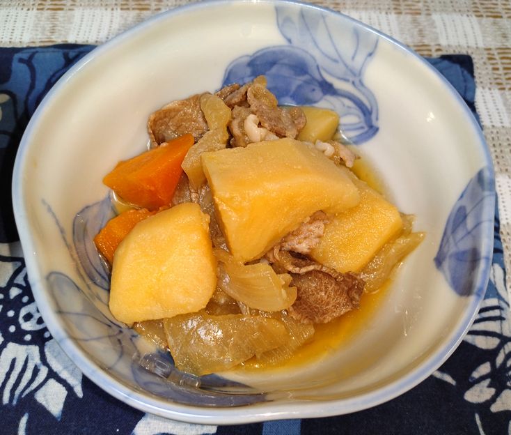 *肉じゃが これもMちゃんから...