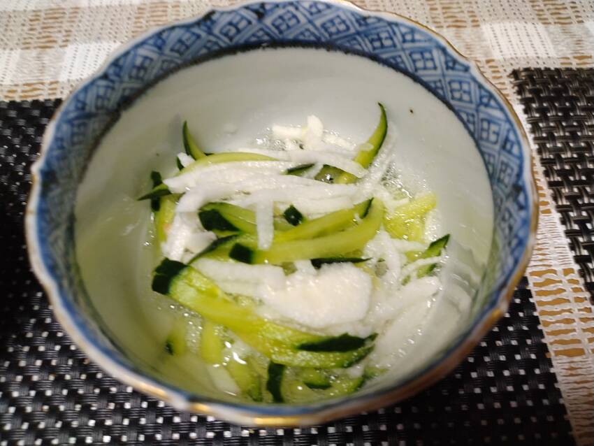 きゅうりと長いものとろとろ和え...