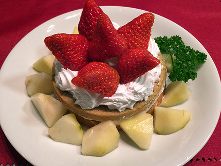 小さな手作りショートケーキ!...