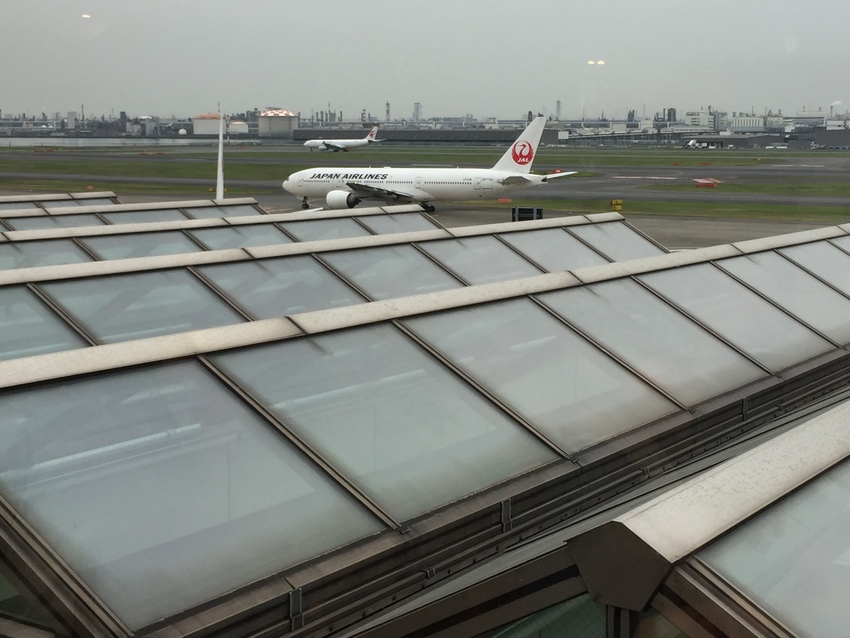 羽田空港に着きました。...