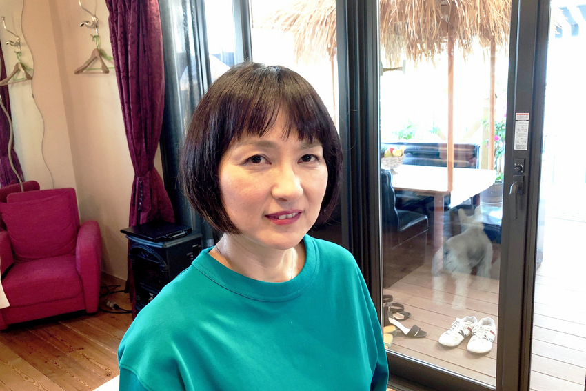 彼女は少し乾燥肌でした。 この...