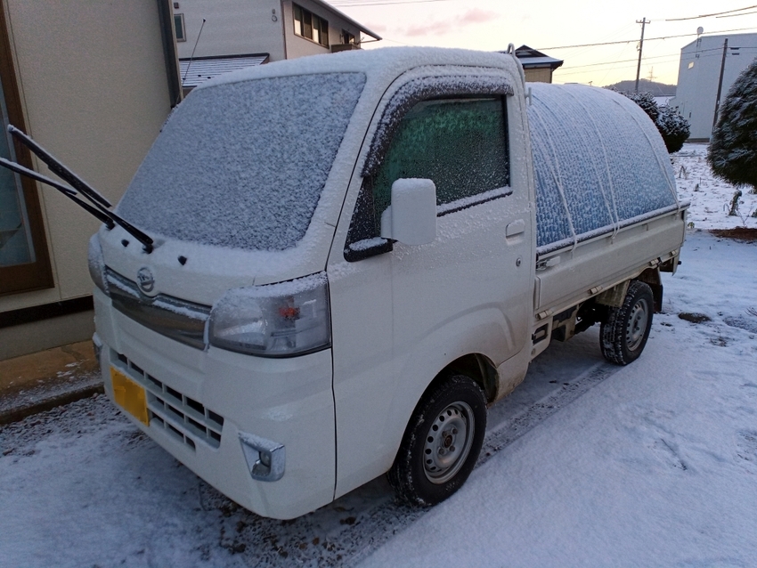 右前からの外観