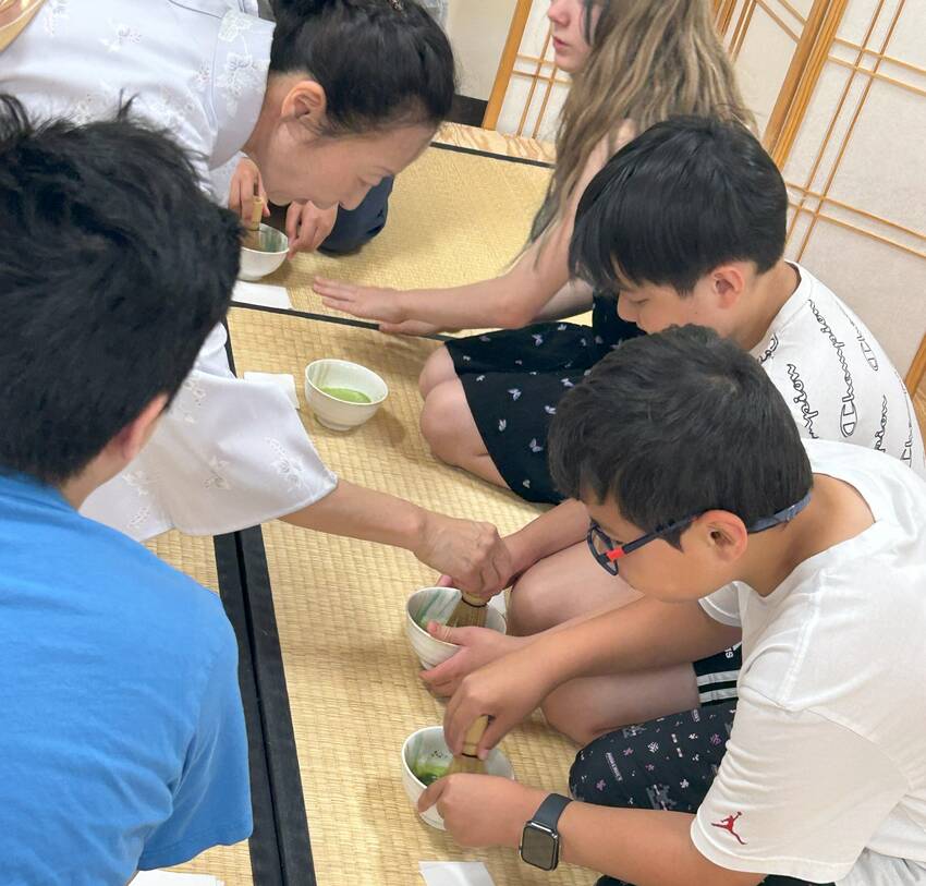 ６年:２回目の茶道体験クラス　...