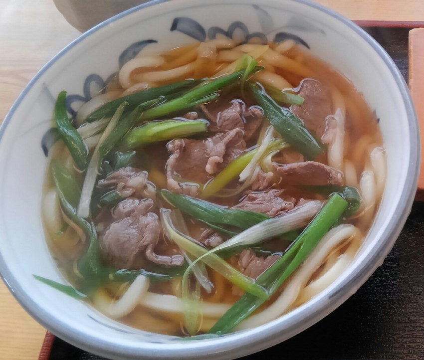 肉うどん食べ比べ