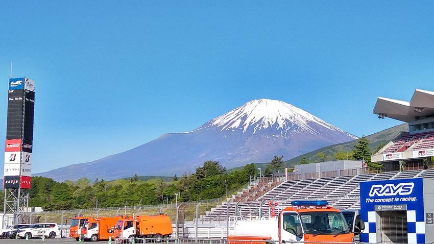 今朝の富士山