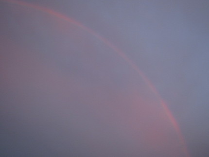 【宙】【念】夕日を受けた虹