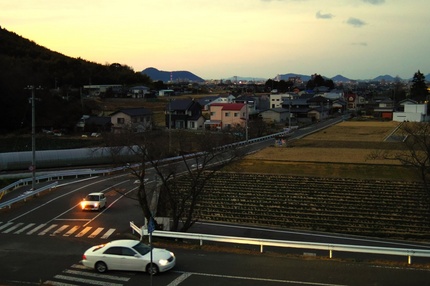 高松市街を望む郊外の高台。仕事...