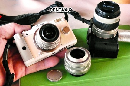 Q:Black 02Standard Zoom