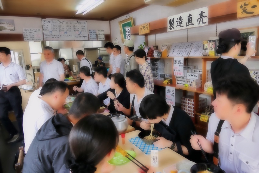 観光のお客様で満席!