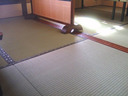 畳替え・・・いや表替えです（笑...