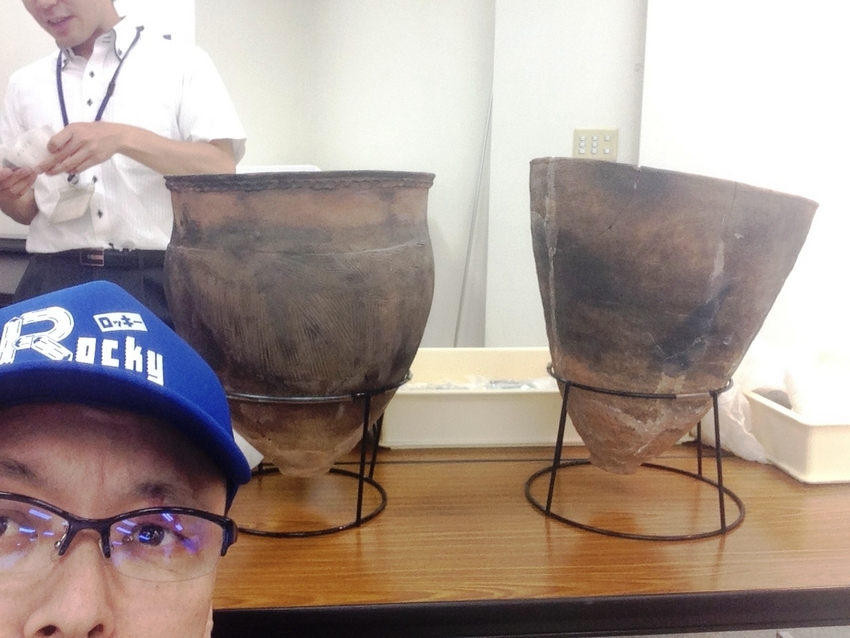 はい、３０００年前の棺です(笑...