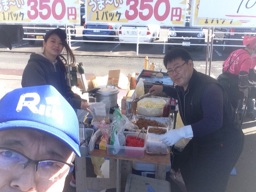 焼きそばいっぱい食べた〜体重メ...