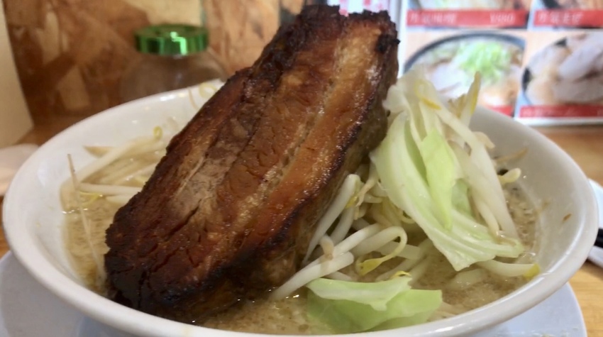 このチャーシュー？凄すぎです ...