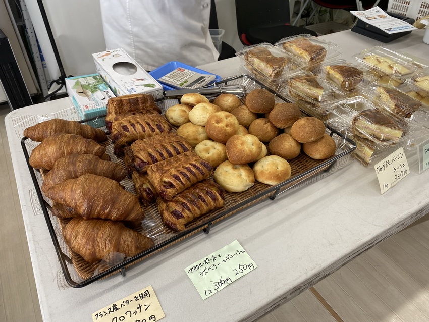 キッシュやミートソースなど も...