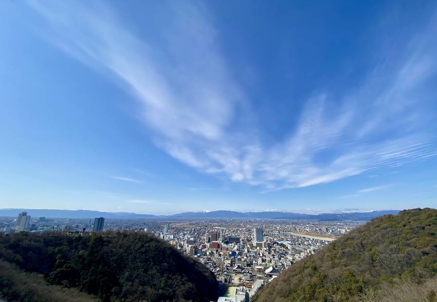 鶯谷からの伊吹山方面