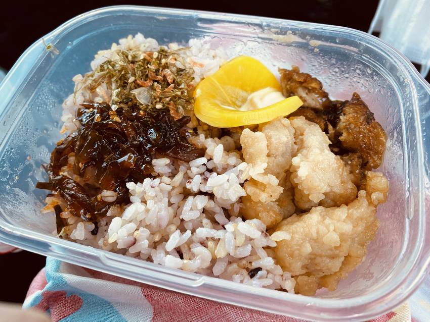 沢庵にマヨネーズをかけたところ...