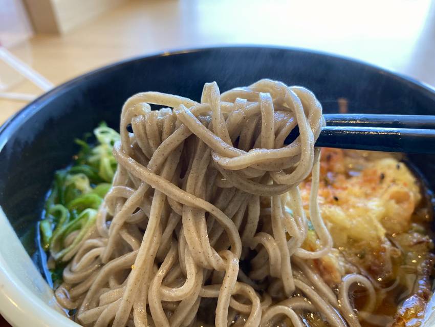 ほんとはかき揚げと一緒に蕎麦を...