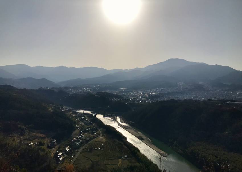 北東側の苗木城から見た恵那山 ...