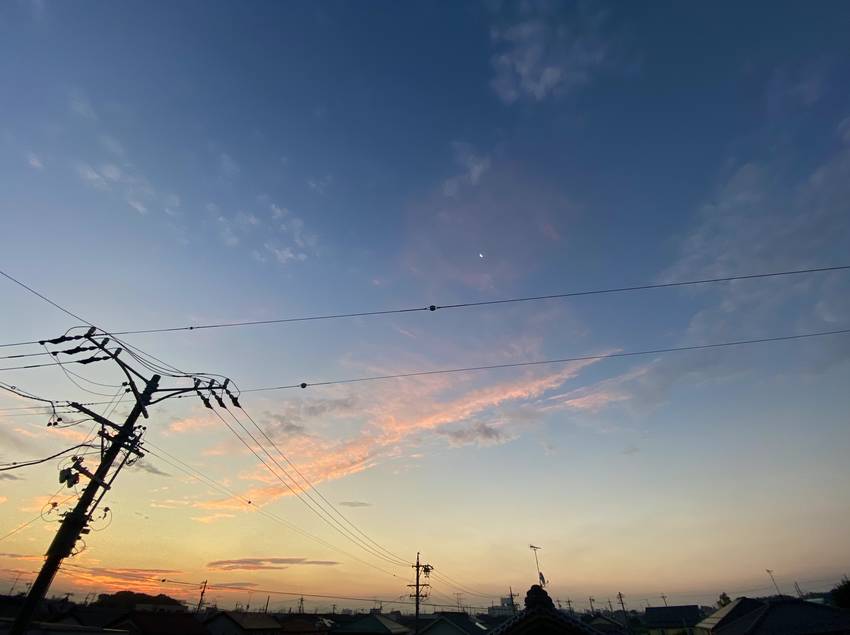 今週の水曜日の夜明け前です 1...