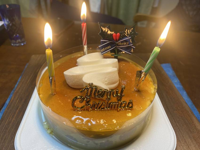今年の我が家のケーキは チーズ...
