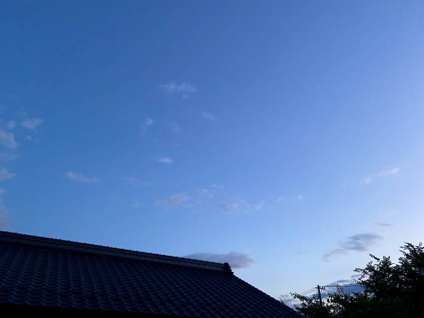 西の空はまだ明るいね 希望が明...
