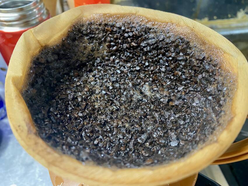 割とよく蒸さって豆が開いた感じ...
