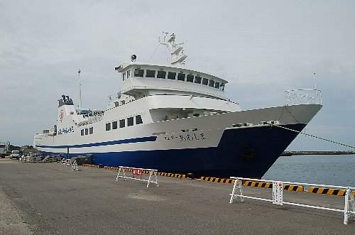 小島でのキャンピング-1