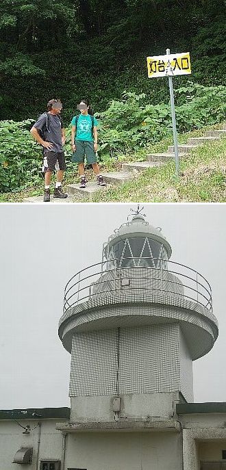 小島でのキャンピング-5