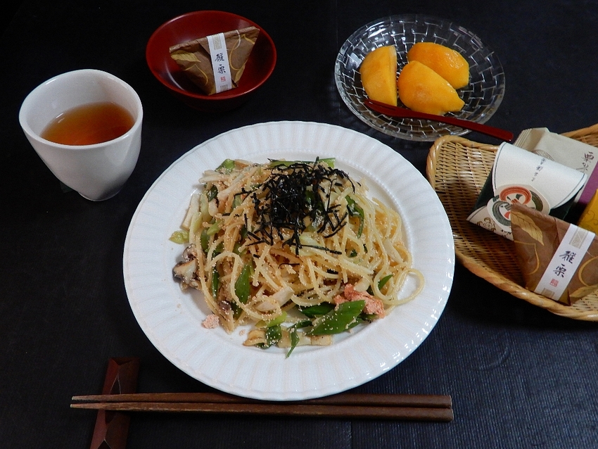 お箸で食べるパスタ「ネギと鱈の...