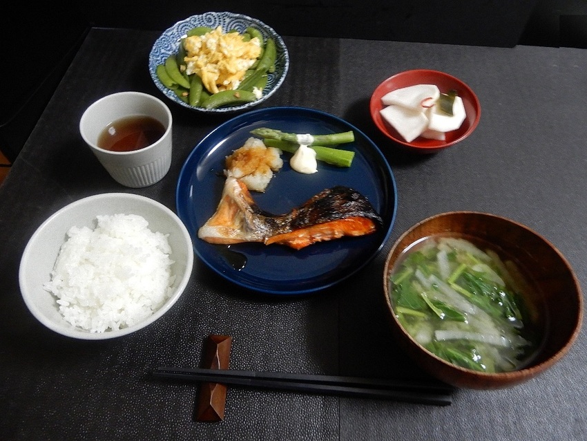 焼き魚「トラットサーモンのカマ...