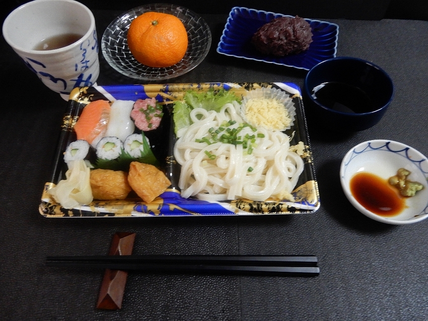 「お寿司＋うどん　弁当」　「お...