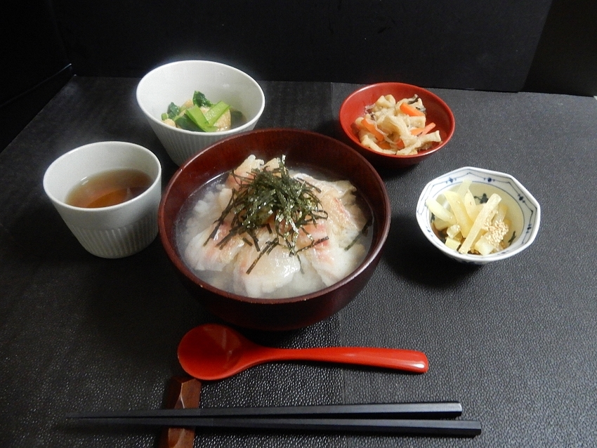 「鯛茶漬け」　「青菜と油揚げの...