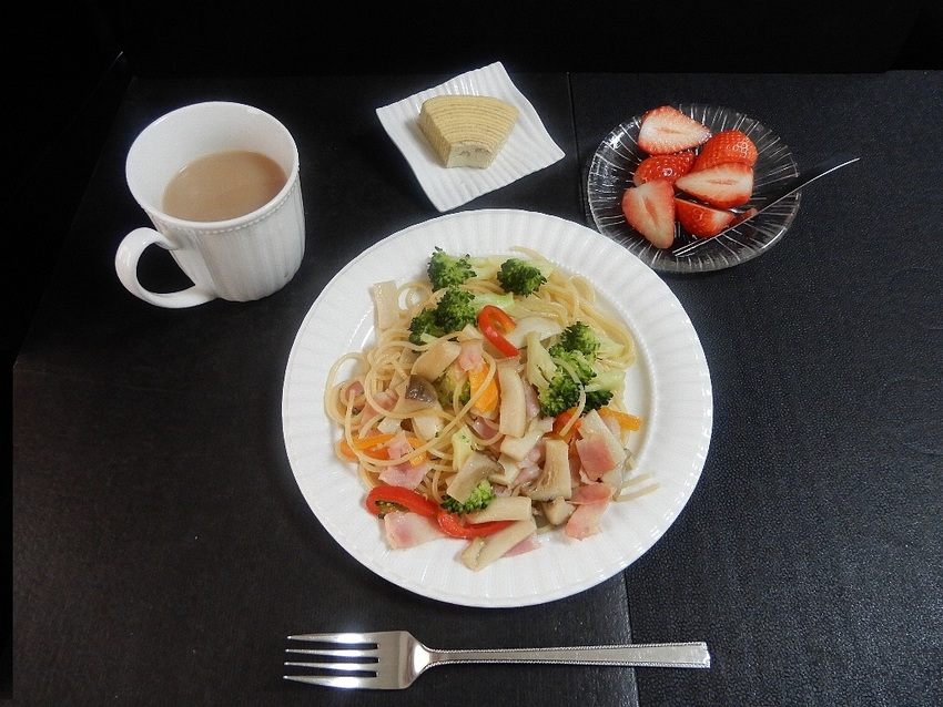 パスタ「スパゲッテイ」　「バウ...