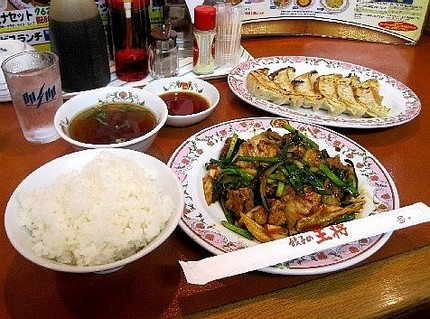 豚キムチ炒め＋餃子＠【餃子の王...