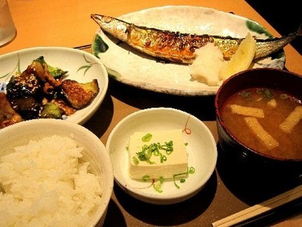 さんまの塩焼定食＠ごはん処【や...