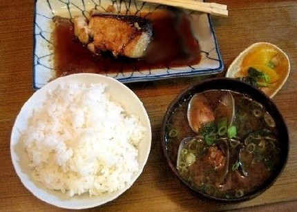 ブリの照り焼き＠食堂【たこ十】...