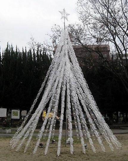 ＜クリスマスツリー＞...