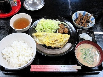 オムレツ定食＠お食事処【吉珍】...