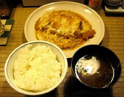 かつ玉（美湯豚）定食＠地鶏屋【...