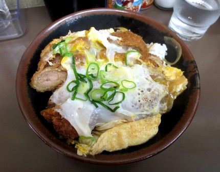 ヘレカツ丼＠めしや【とんとん】...