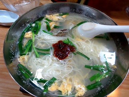 韓国にゅうめん＠酒房・家庭料理...