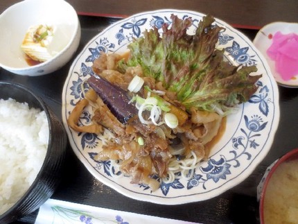 日替わり定食（５）「豚肉と茄子...
