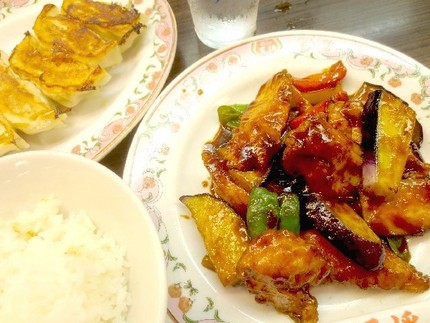 鶏とナスの味噌炒め＠【餃子の王...
