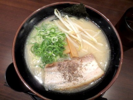 とんこつ三豊麺＠つけ麺・ラーメ...