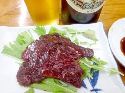 鯨の刺身（２）＠居酒屋【げんち...